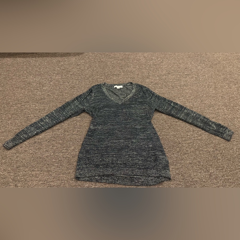 EUC! Women's L Nicki Minaj Black Gold Knit Top open back v neck LS sweater
